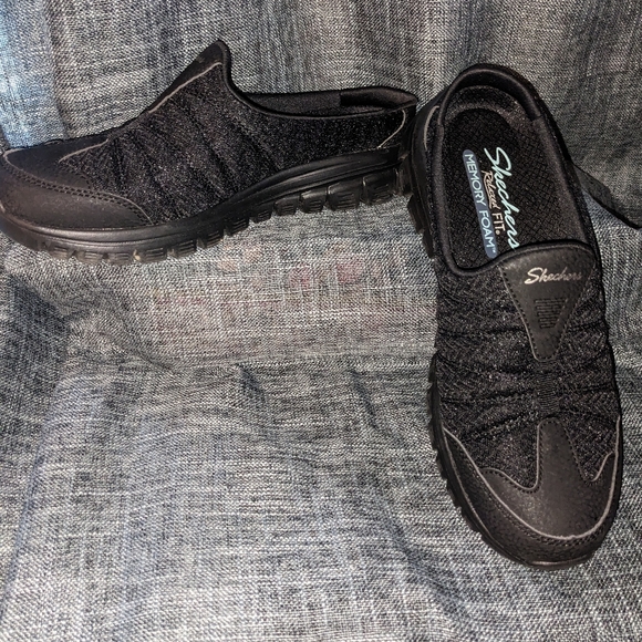 Women's Skechers - Picture 2 of 5